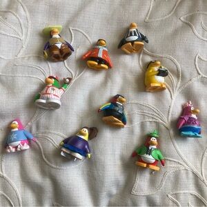 10 CLUB PENGUIN Colorful Penguin Toy Figures Set